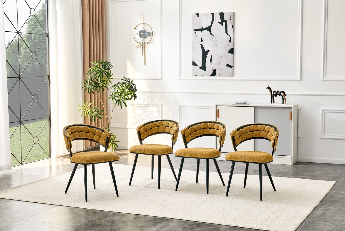 Eetkamerstoel Geel Velvet Met Zwart Metalen Frame En Gebogen Rugleuning Set Van 2 Voor Eetkamer Woonkamer En Slaapkamer