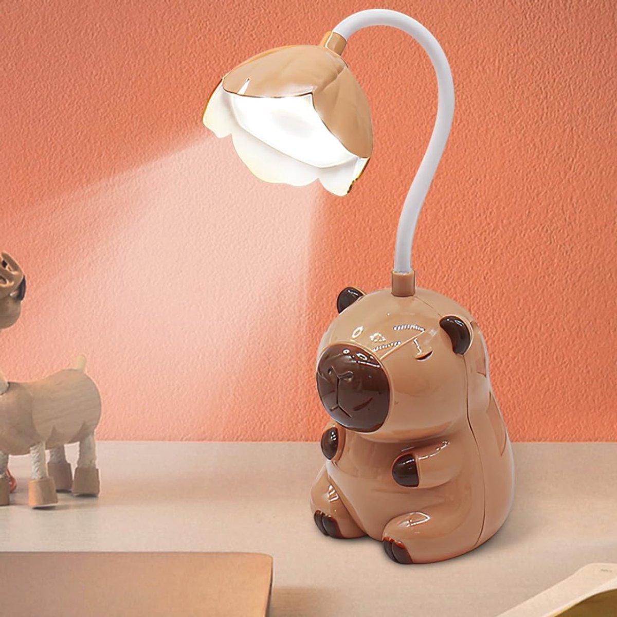 QORA® Bureaulamp Kinderkamer - Bureaulamp Roze - Tafellamp Kinderkamer - Bruin - 9cm x 9cm x 28cm