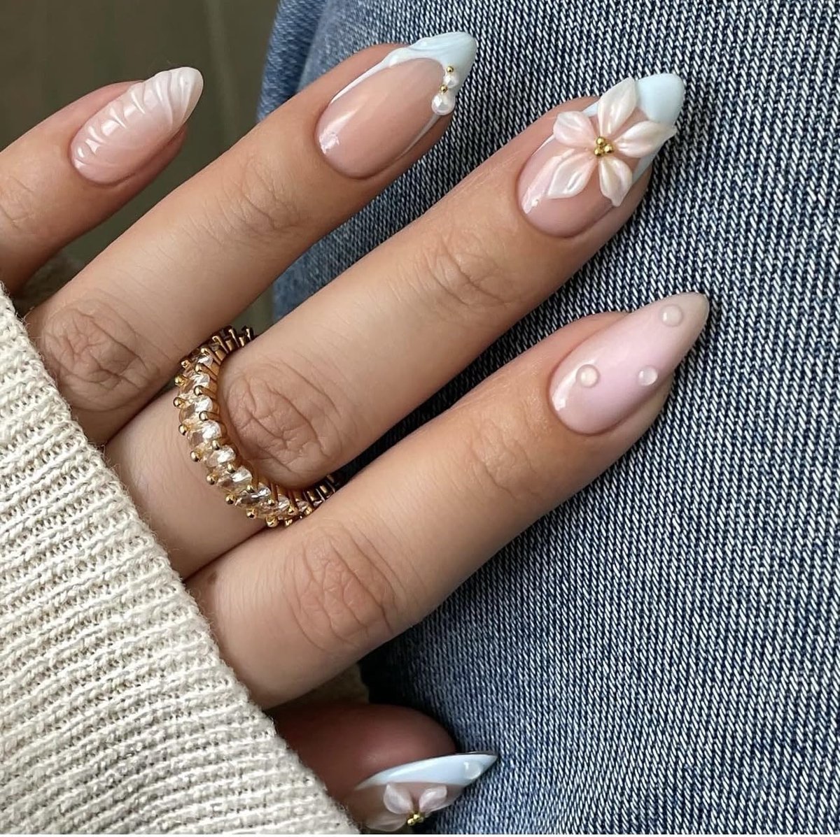 nagels, kort, MouyouGlow, amandel, naakt, blauw, French 3D, bubbelbloemen, water, rib, zee, parel, zomer, druk op nagels, met nagellijm, witte bloemen, oceaan, zoete nepnagels