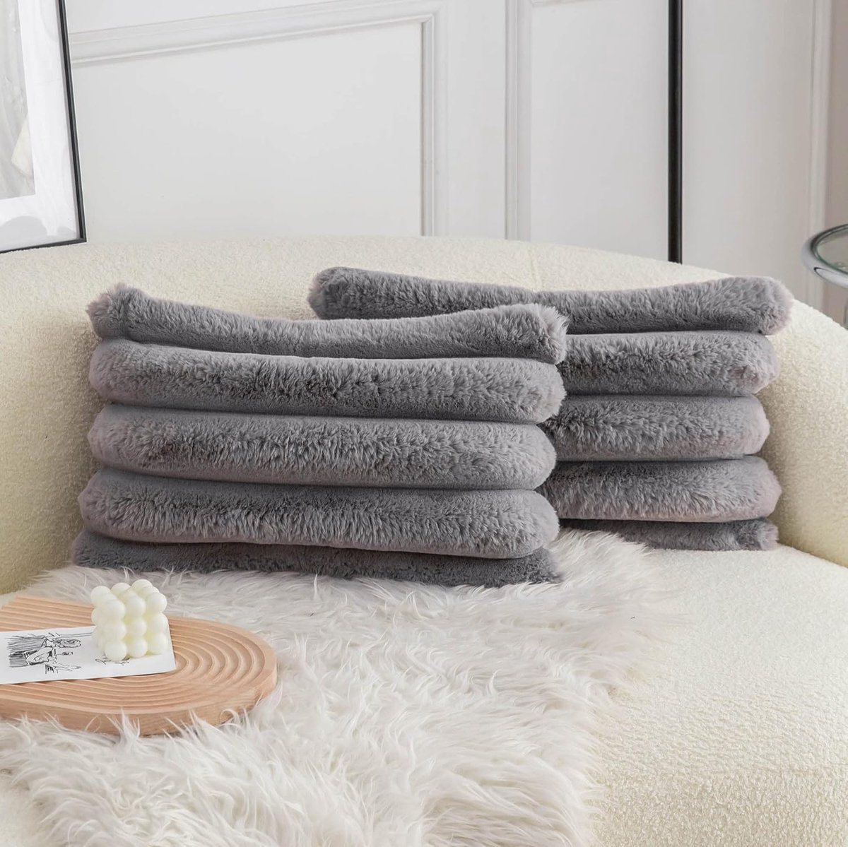 SnelShoppen - Set van 2 Grijze Neplederen Kussenhoezen, Fluffy Zachte Gestreepte Decoratieve Kussenhoezen 30x50cm, Velvet Kussenhoezen voor Bank en So