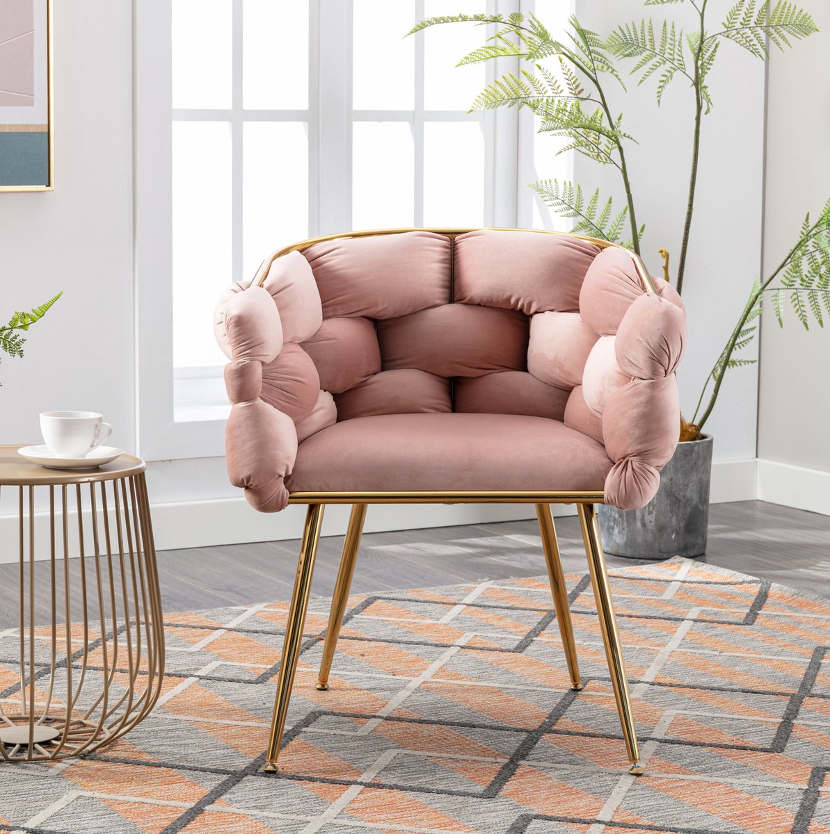 REDOM - Fauteuil - Fluwelen bekleding - Armleuningen en gebogen rugleuning - Metalen onderstel - Modern - Woonkamer - Metaal en velvet - Roze - 58 x 59 x 69 cm
