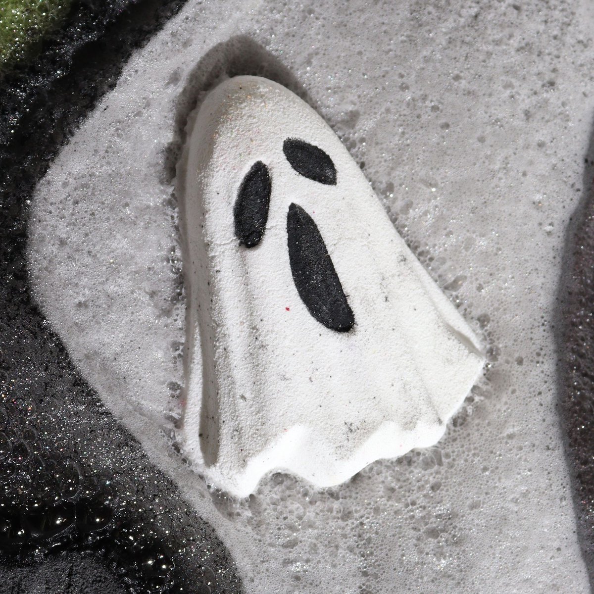 8 x Ghost Bath Bomb