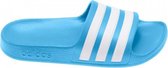 adidas adilette Aqua kinderen - Slippers - lichtblauw - maat 31