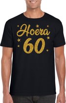 Hoera 60 jaar verjaardag cadeau t-shirt - goud glitter op zwart - heren - cadeau shirt M