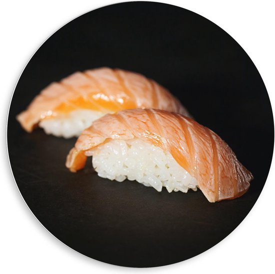 Forex Wandcirkel - Geflambeerde Zalm Nigiri Sushi - Foto op Wandcirkel (met ophangsysteem)