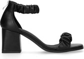 Sacha - Dames - Zwarte sandalen met geplooide details - Maat 39