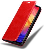 Cadorabo Hoesje geschikt voor Xiaomi RedMi NOTE 7 in APPEL ROOD - Beschermhoes met magnetische sluiting, standfunctie en kaartvakje Book Case Cover Etui
