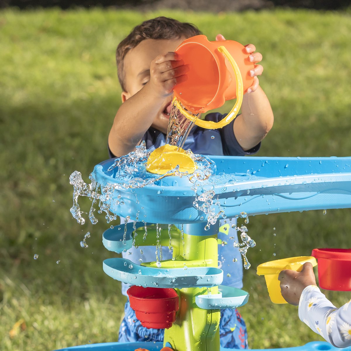 Step2 Double Showers Splash Watertafel - Incl. 11-delige accessoireset - - Waterspeelgoed voor kind - Activiteitentafel met water voor de tuin / buiten — afbeelding 10