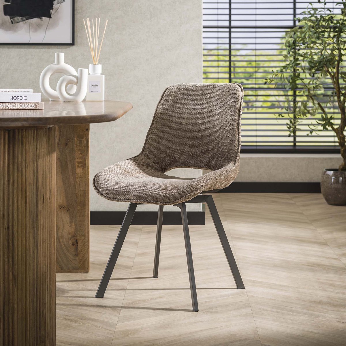 Dimehouse Set van 4 eetkamerstoelen Riviera Rich champagne draaibaar - Chenille - Scandinavisch & Basic