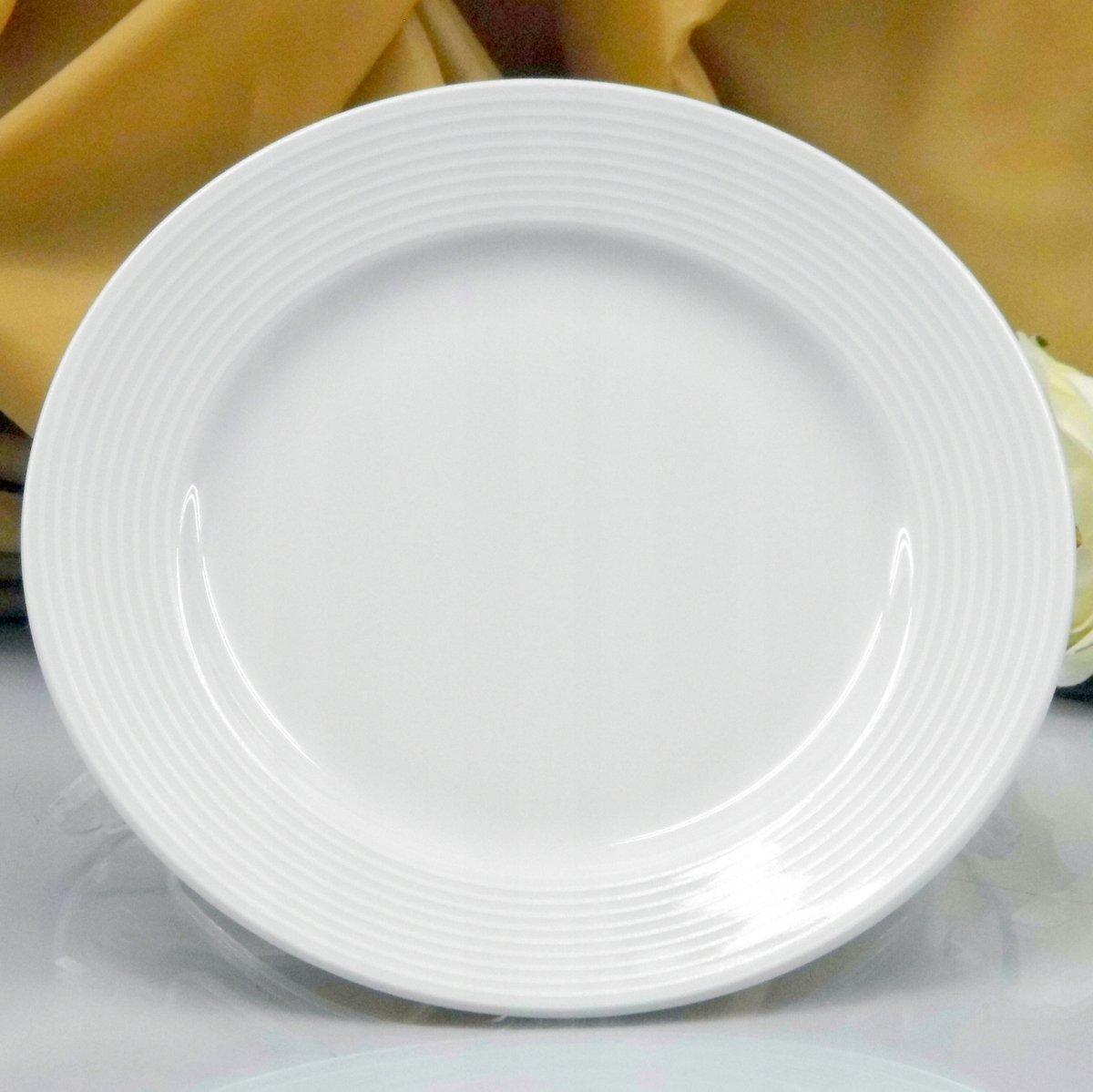 Yvette Porseleinen bord 19 cm - Wit