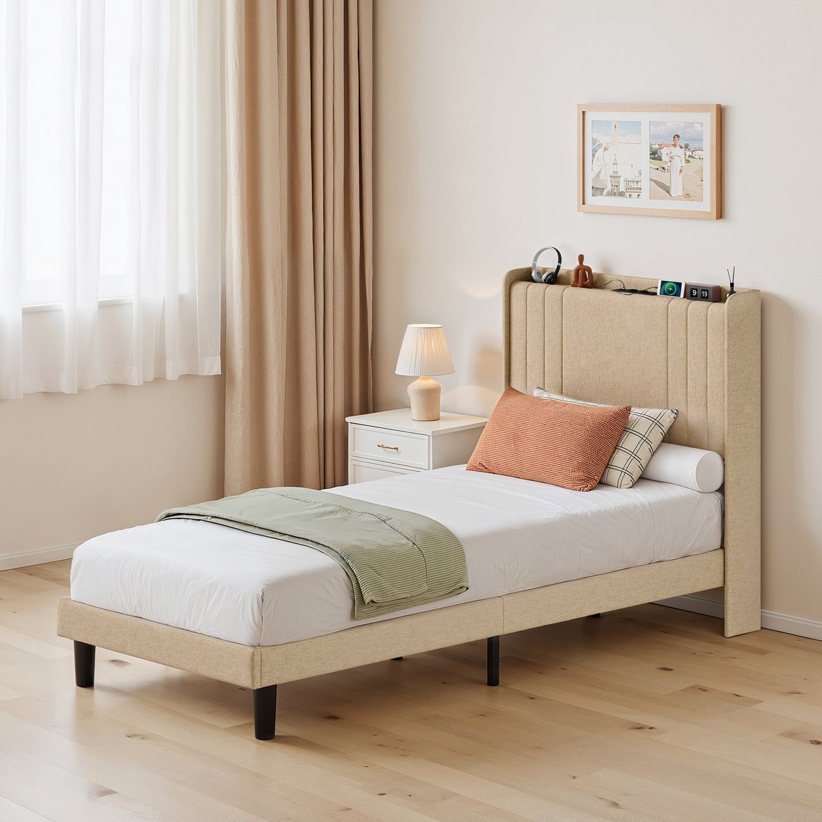 Xbro Gestoffeerd Bed 90 x 200 cm – met LED-Verlichting & USB/Type-C Oplaadpoort – Eenpersoonsbed met Hoofdbord en Lattenbodem – Beige — cadeau in Cadeau-ideeën - foto 4