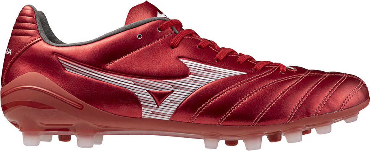Rode Mizuno Monarcida Neo III Pro Ag voetbalschoenen, EU 43, met gestroomlijnd design en vetersluiting voor optimaal comfort.