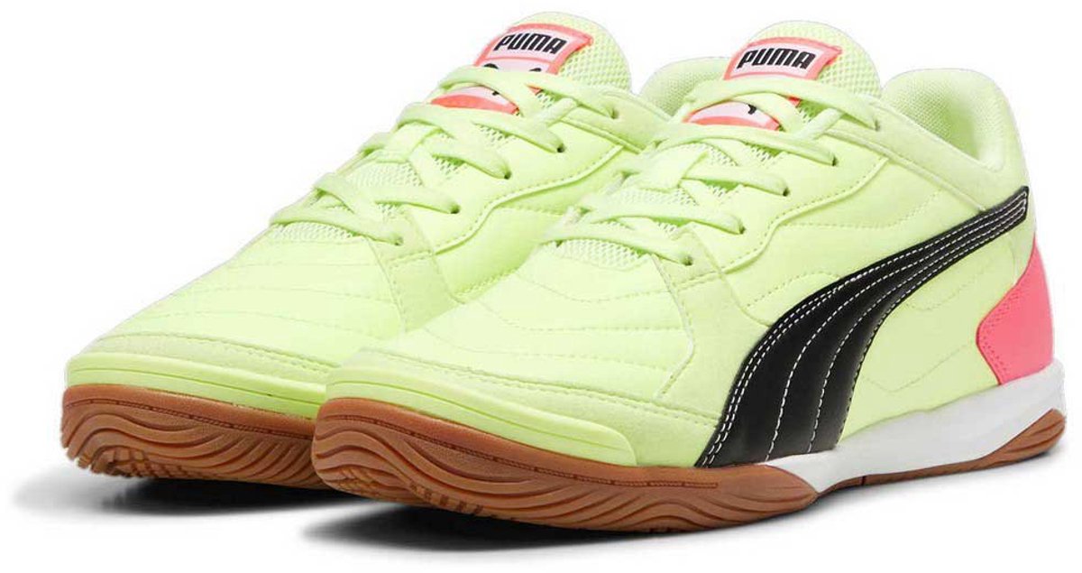 Puma PRESSING IV zaalvoetbalschoenen in groen met zwarte en roze accenten, EU 44, voor optimale controle en comfort.