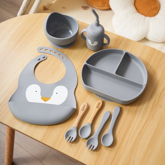 BLEMI Siliconen Kinderservies Set Blauw - 8 delig - Kinderservies - Babyservies - BPA vrij - Kraam Cadeau - Baby Cadeau van BLEMI — afbeelding 2