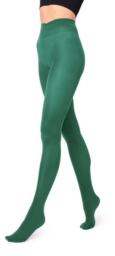 Mannequin en collant vert foncé, debout avec les jambes croisées.