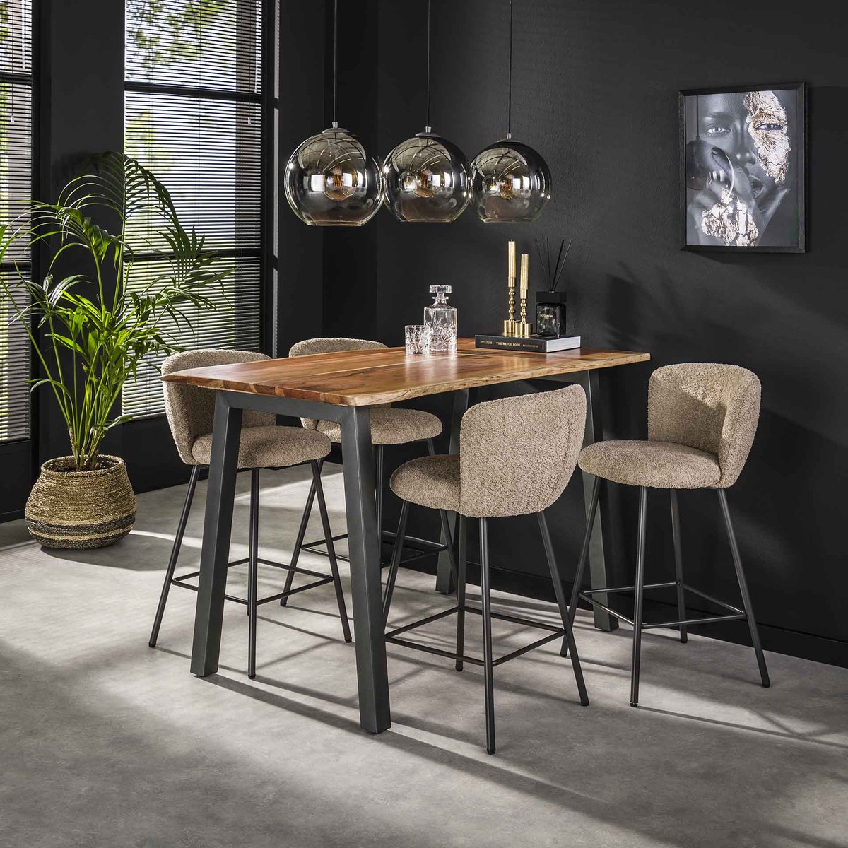Dimehouse Industriële Bartafel Aberdeen Acaciahout Boomstamvorm 147x80 - 147 x 80 x 92 cm - Hout - Industrieel