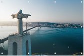 Cristo Rei waakt over de Portugese stad Lissabon - Foto op Tuinposter - 90 x 60 cm