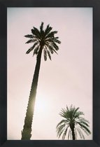 JUNIQE - Poster in houten lijst Palm Trees -40x60 /Roze