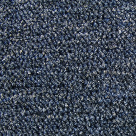 Donkerblauwe getufte tapijttegel met grijze accenten.
