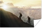 Klimmers beklimmen berg bij zonsondergang poster 120x80 cm - Foto print op Poster (wanddecoratie woonkamer / slaapkamer)