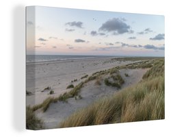 Canvas Schilderij Het strand en de duinen van Ameland - 120x80 cm - Wanddecoratie