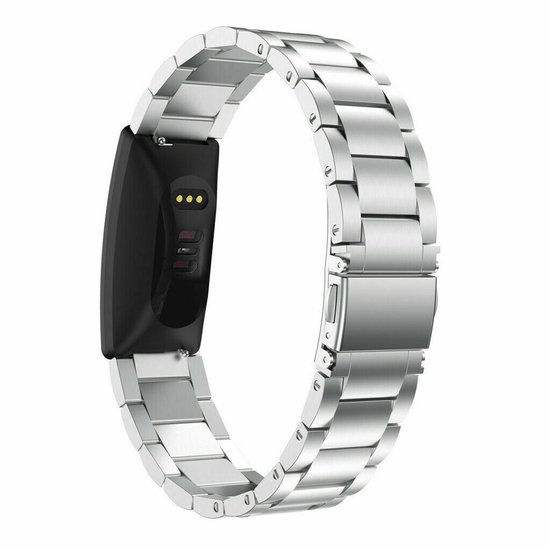 Zilverkleurig metalen bandje voor Fitbit Inspire, bekeken vanaf de achterkant.
