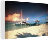 Canvas Schilderij Catamaran is aangelegd bij de pier op Aruba - 120x80 cm - Wanddecoratie
