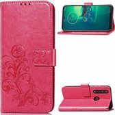 Voor Motorola G8 Plus vierbladige gesp reliëf gesp mobiele telefoon bescherming lederen tas met lanyard & kaartsleuf & portemonnee & beugel functie (magenta)