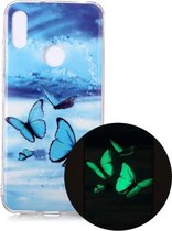 Voor Huawei Y6 (2019) Lichtgevende TPU zachte beschermhoes (vlinders)