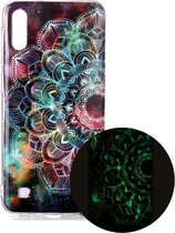 Voor Samsung Galaxy A10 Lichtgevende TPU zachte beschermhoes (Mandala Flower)