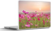 Laptop sticker - 12.3 inch - Bloemenweide - Roze - Klaprozen - 30x22cm - Laptopstickers - Laptop skin - Cover