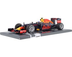 Red Bull Racing Tag Heuer RB12 #33 Winner Spanish GP 2016 - 1:18 - Minichamps