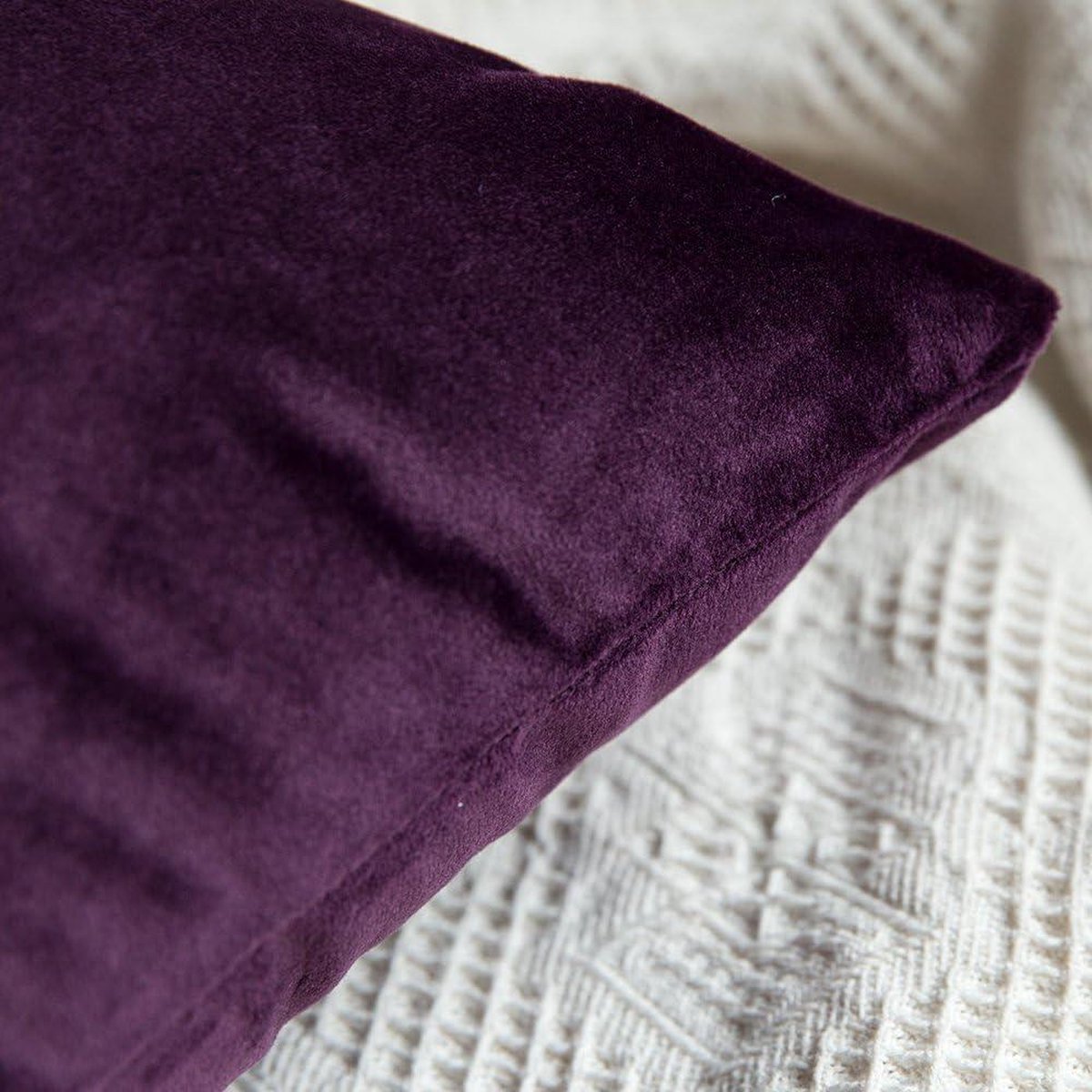 Sierkussen Juna 45x45 cm Aubergine