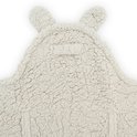 Crèmekleurige teddy wikkeldeken met konijnenoren en een flapje aan de achterkant.