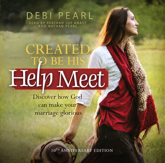 Vrouw in rood sjaal, "Created to Be His Help Meet, 10th Anniversary Edition" in geel en wit.
