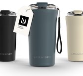 LARS NYSØM - Tasse à Coffee Thermo à emporter 'Rørelse' 500 ml - Sans BPA avec isolation - Avec sangle de transport et couvercle en Tritan - Pierre Blue