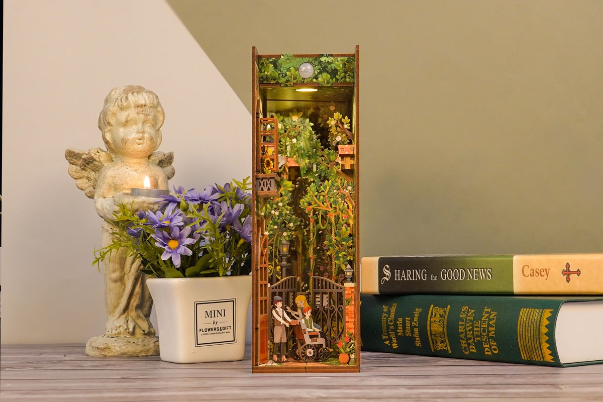 Tonecheer The Secret Garden Book Nook Bouwpakket - Modelbouw - 18,2 x 8 x 24,5 cm - Houten 3D Puzzel - Boekensteun - LED-licht - Bewegingssensor Licht - Boekenhouder — afbeelding 3