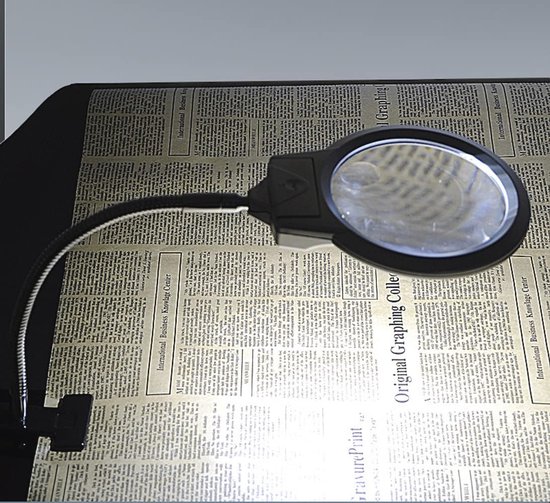 Lampe loupe avec lumière LED et pince, pour projets de lecture, de peinture au diamant et de point de croix