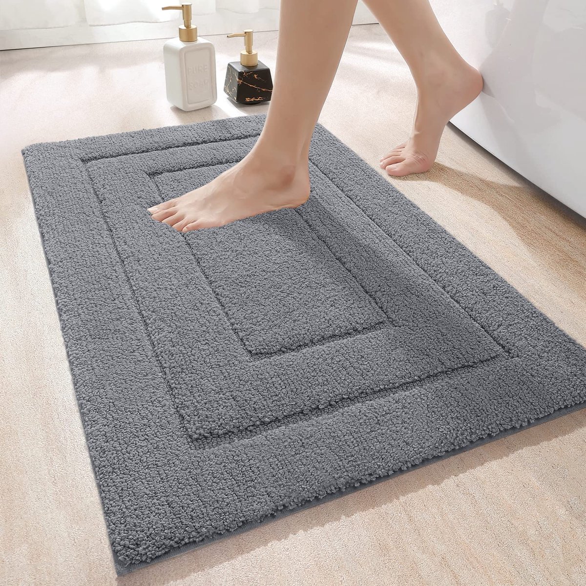 JGS ® Zachte Antislip Badkamermat met Uitstekende Waterabsorptie en Sneldrogend Geheel 50 x 80 cm
