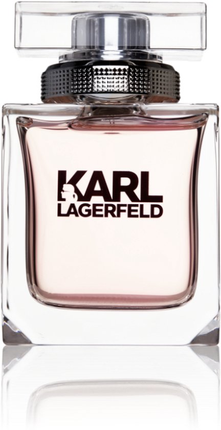 Flacon Karl Lagerfeld Eau de Parfum. Flacon transparent avec bouchon argenté et liquide rose.