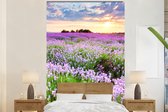 Behang - Fotobehang Bloemen - Lavendel - Paars - Lucht - Zonsondergang - Weide - Natuur - Breedte 200 cm x hoogte 300 cm