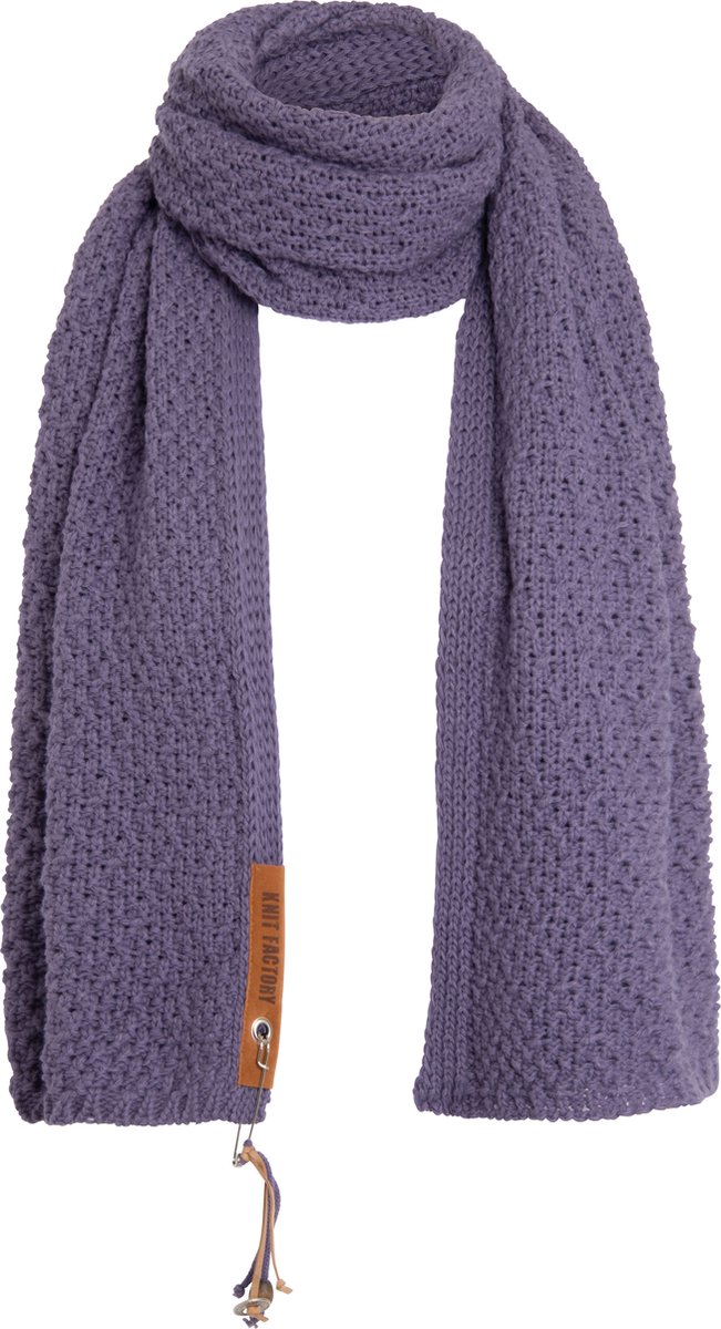 Knit Factory Luna Gebreide Sjaal Dames - Langwerpige sjaal - Ronde sjaal - Colsjaal - Omslagdoek - Violet - Paars - 200x50 cm - Inclusief sierspeld