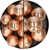 Kerstballen - kunststof - 18x stuks - lichtbruin - 6 en 8 cm