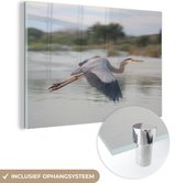 MuchoWow® Glasschilderij 120x80 cm - Schilderij acrylglas - Vliegende reiger - Foto op glas - Schilderijen