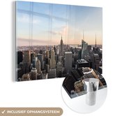 MuchoWow® Glasschilderij 90x60 cm - Schilderij acrylglas - New York - Skyline - Winter - Foto op glas - Schilderijen