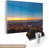 MuchoWow® Glasschilderij 120x80 cm - Schilderij acrylglas - Barcelona skyline in de avond - Foto op glas - Schilderijen