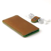 JACCET iPhone 7 Plus hoesje - Cognac kleur leer met groen wolvilt - Handmade in Nederland