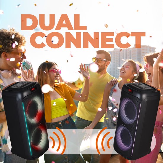 Twee zwarte Denver speakers met dubbele luidsprekers en veelkleurige LED-ringen, op een feest met confetti.