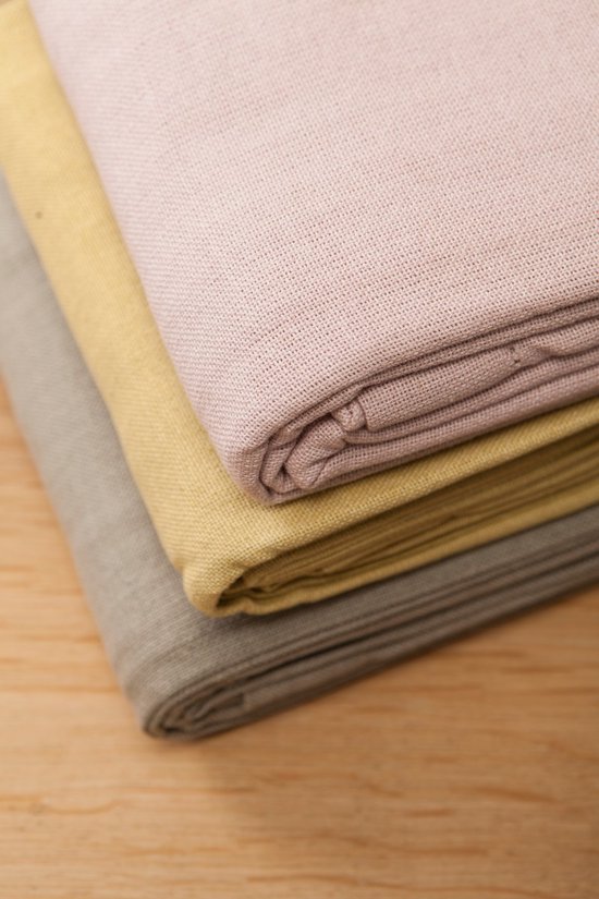 Prachtig wit linnen tafelkleed Himla - Puur Basic Interieur