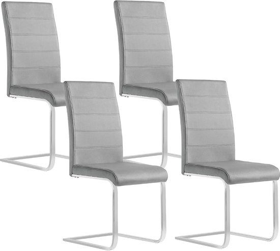 Set Van 4 Eetkamerstoelen In Donkergroen Fluweel Met Gewatteerde Rugleuning En Zwarte Metalen Poten Set Van 4 Eetkamerstoelen In Donkergroen Fluweel Met Gewatteerde Rugleuning En Zwarte Metalen Poten